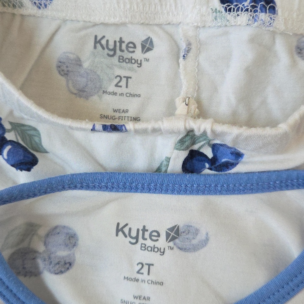 Kyte BABY Long Sleeve Pajamas Blueberry 2T - Picture 9 of 9